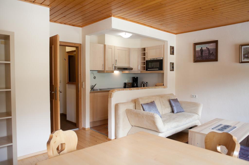 Ferienwohnungen Kulmwirt Ramsau am Dachstein Habitación foto